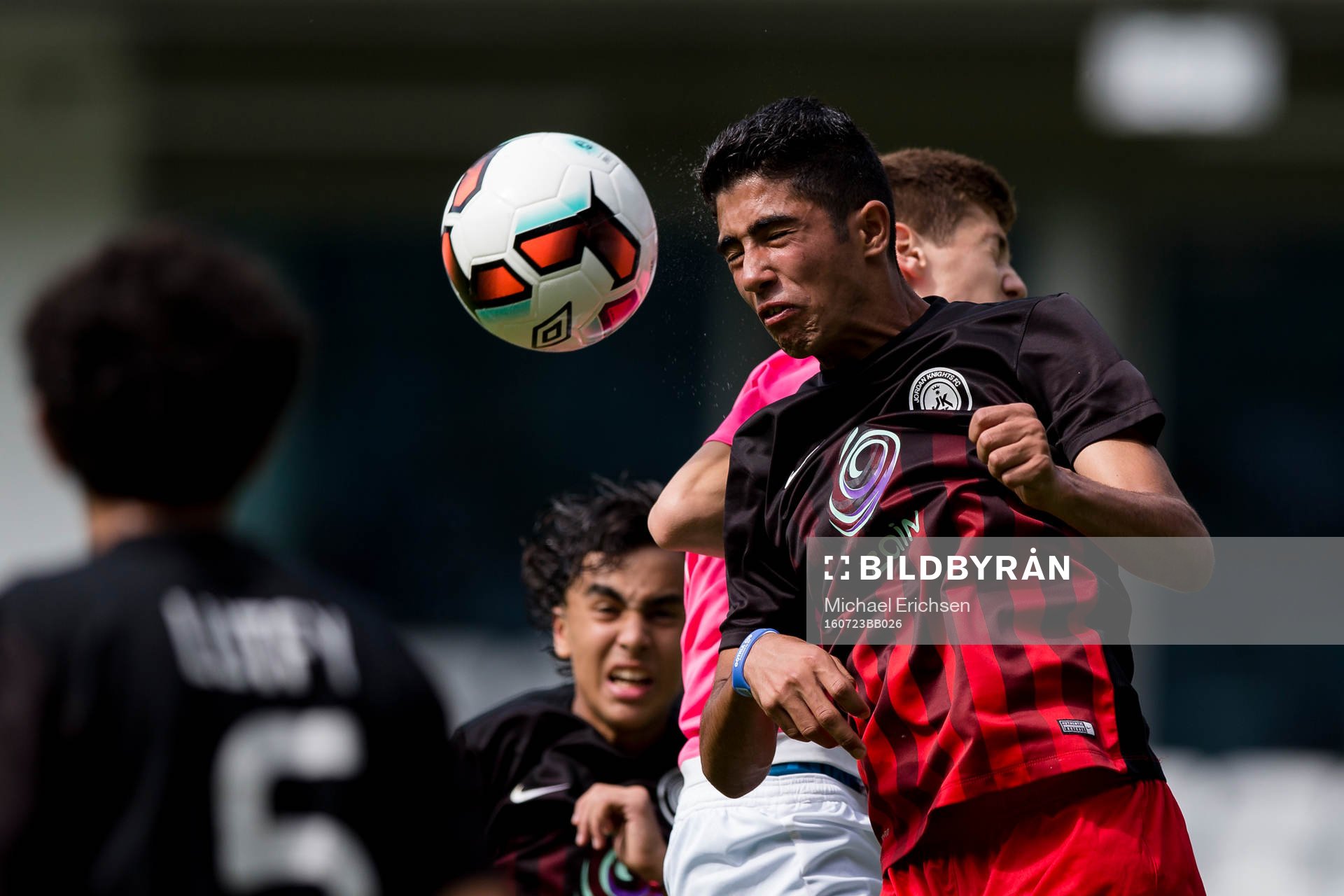En Jordan Knights spelare nickar