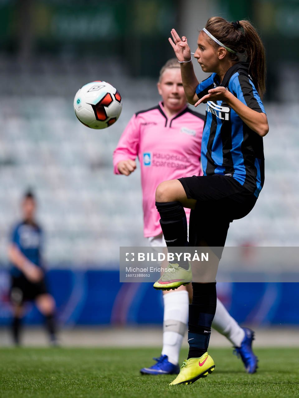 Inter spelare med bollen