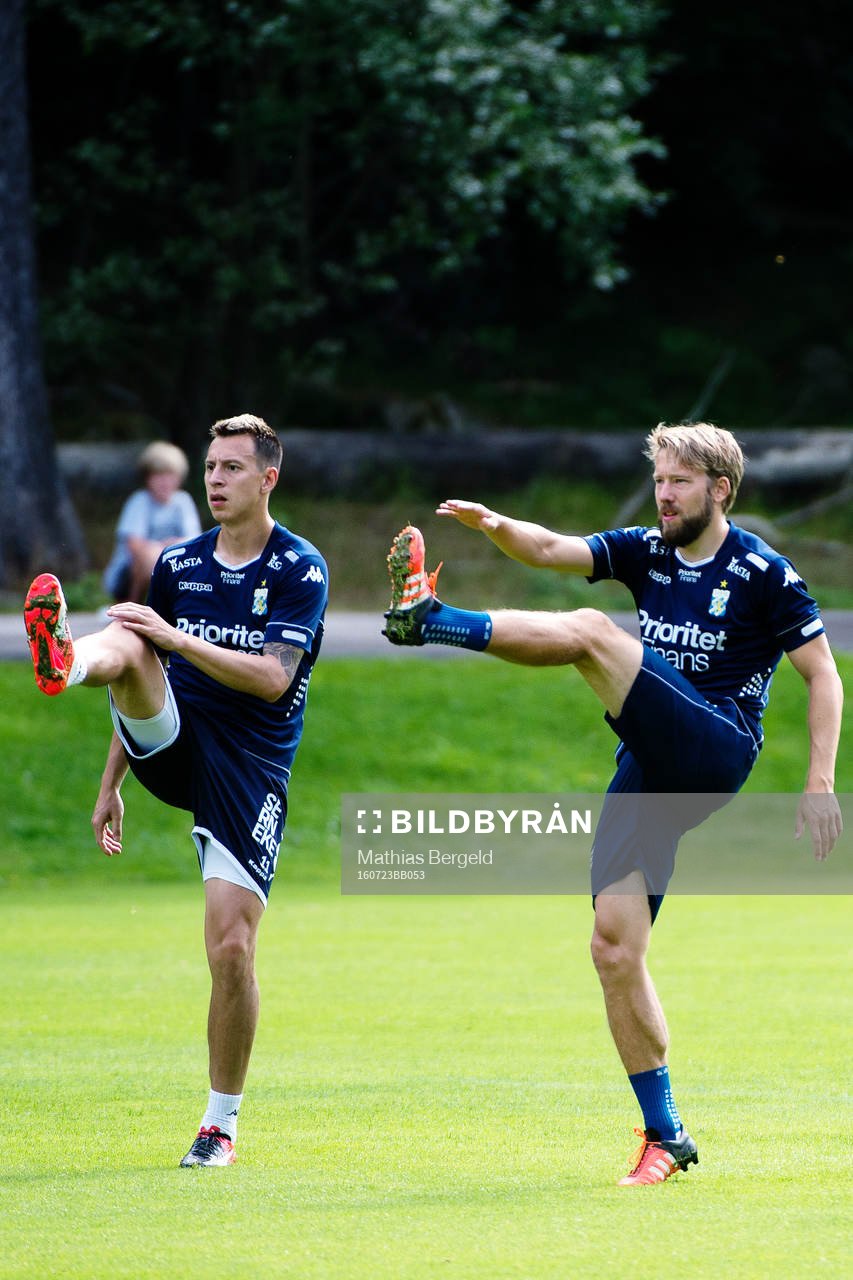 IFK Göteborgs Martin Smedberg Dalence och Adam Johansson