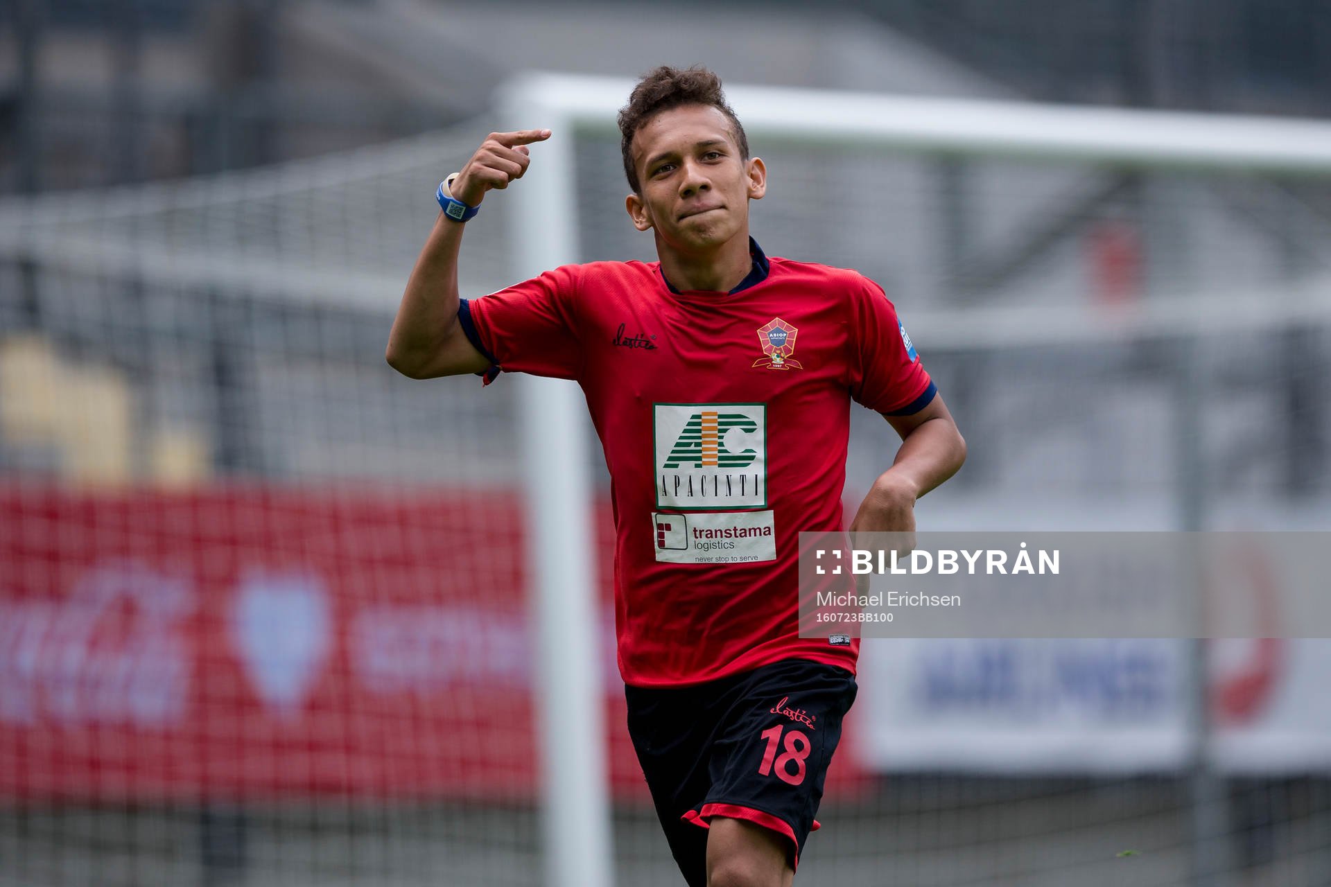 Apacintis Egy Maulana Vikri jublar