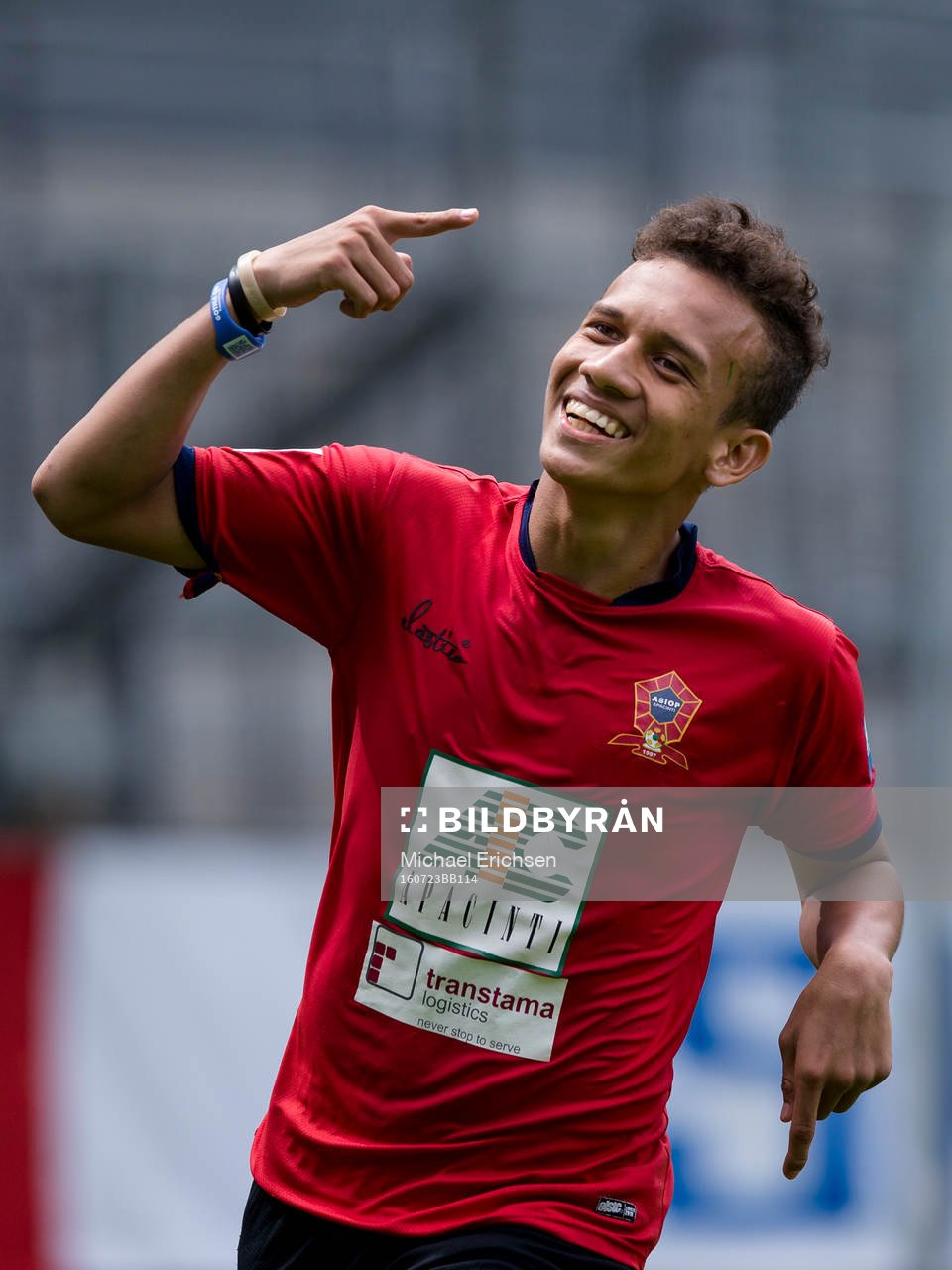 Apacintis Egy Maulana Vikri jublar