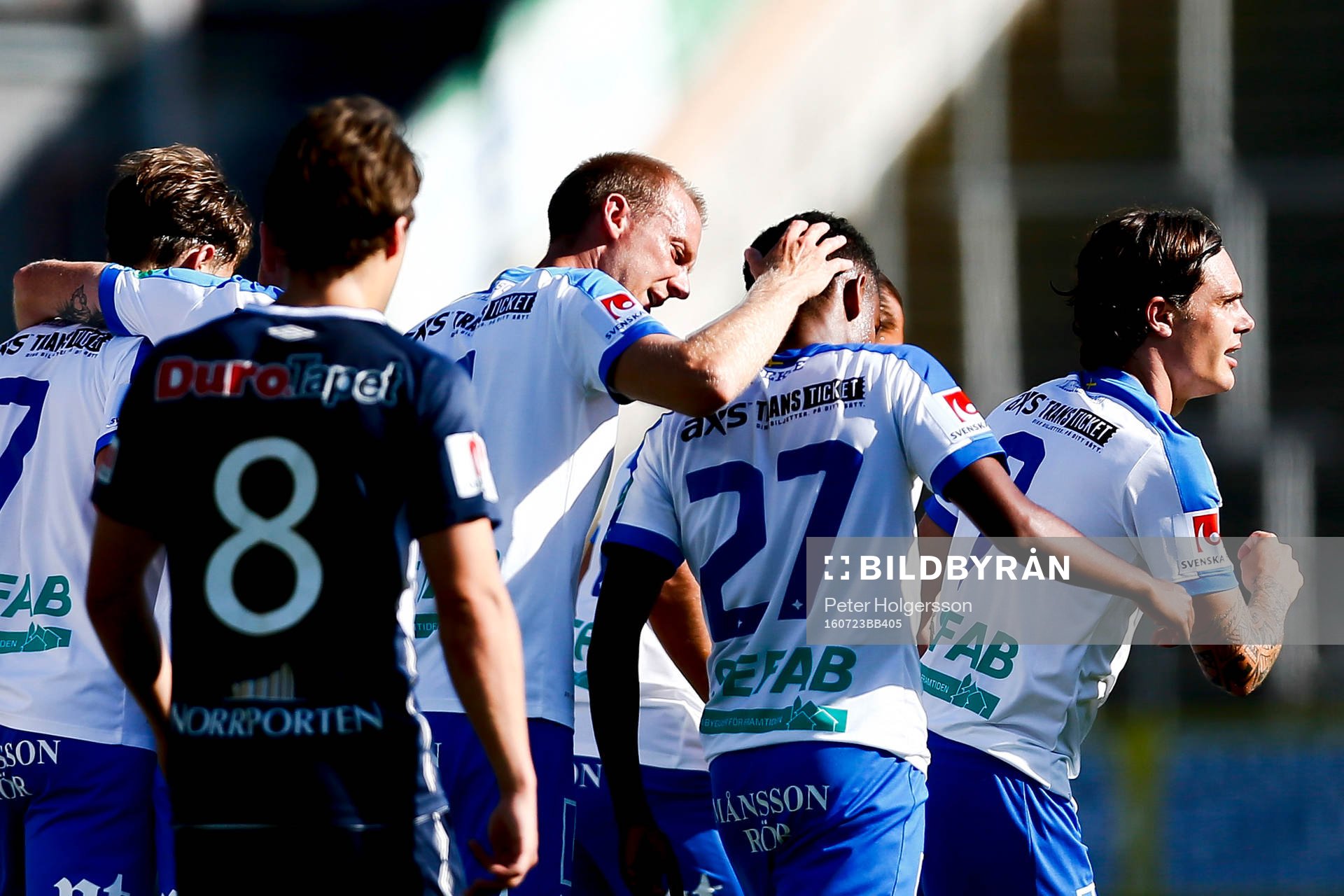 Norrköpings spelare jublar