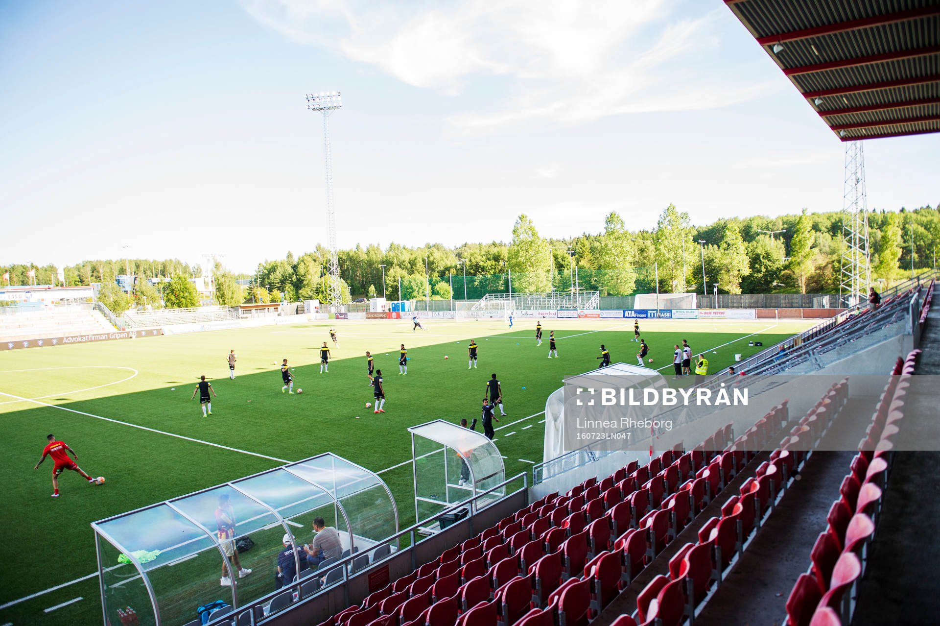 Frejs spelare värmer upp