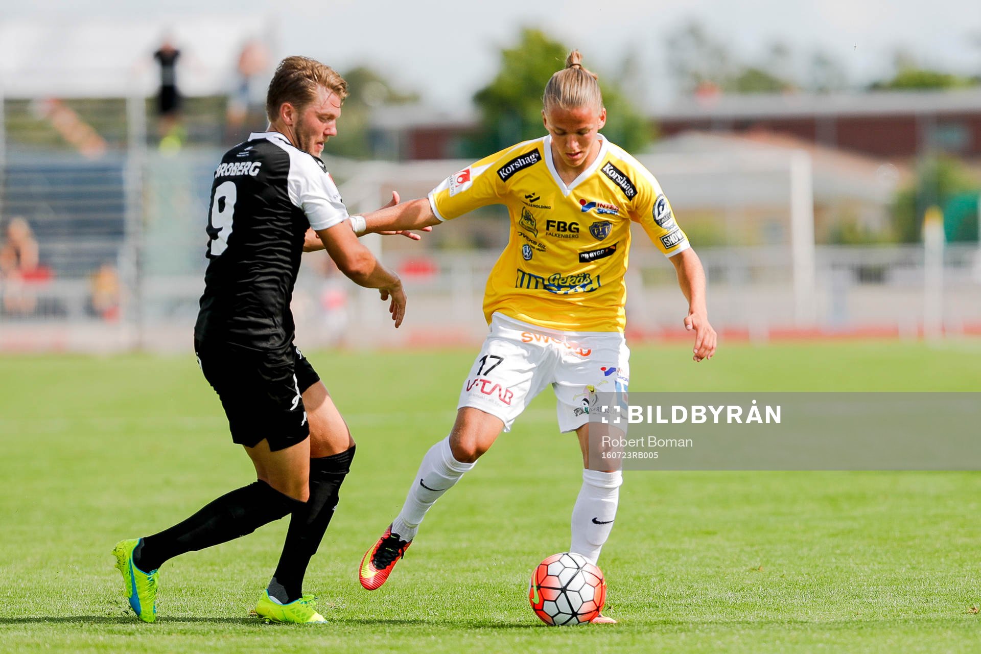 Örebros Martin Broberg och Falkenbergs Jesper Karlsson