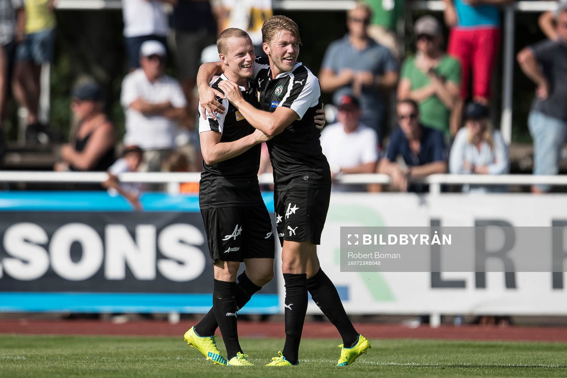 Örebros Daniel Gustavsson och Örebros Martin Broberg