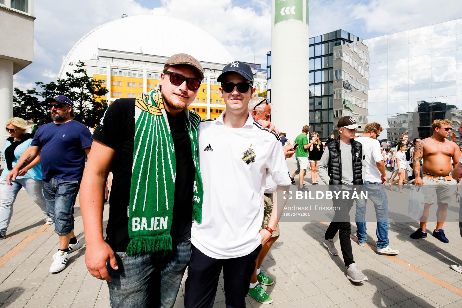 s supporter före fotbollsmatchen i Allsvenskan mellan