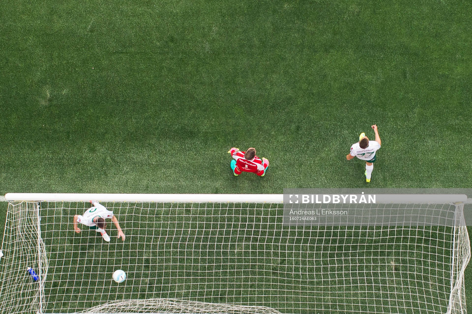 Hammarbys Birkir Már Saevarsson, målvakt Ögmundur