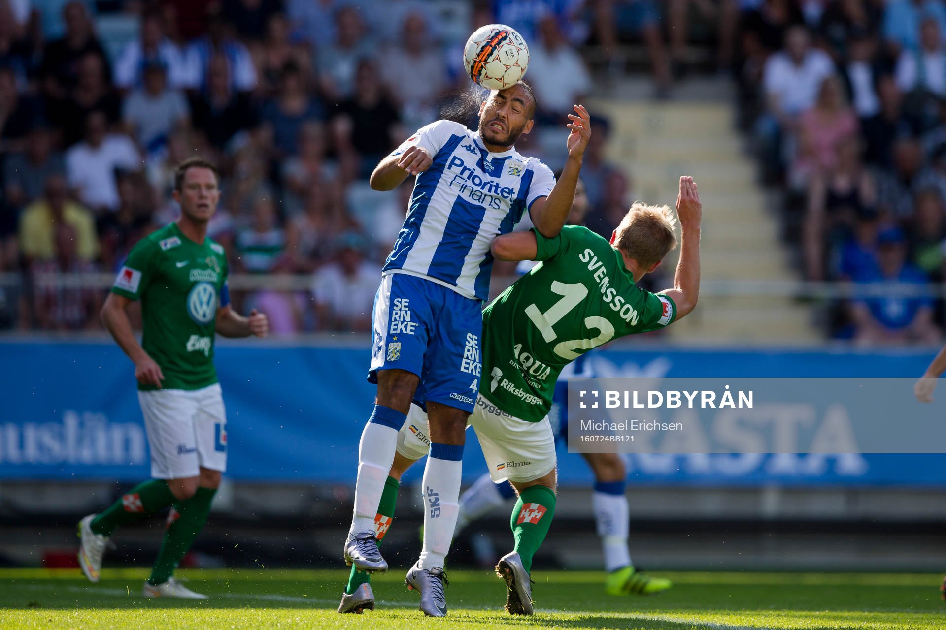 IFK Göteborgs Haitam Aleesami i nickduell med Jönköpings