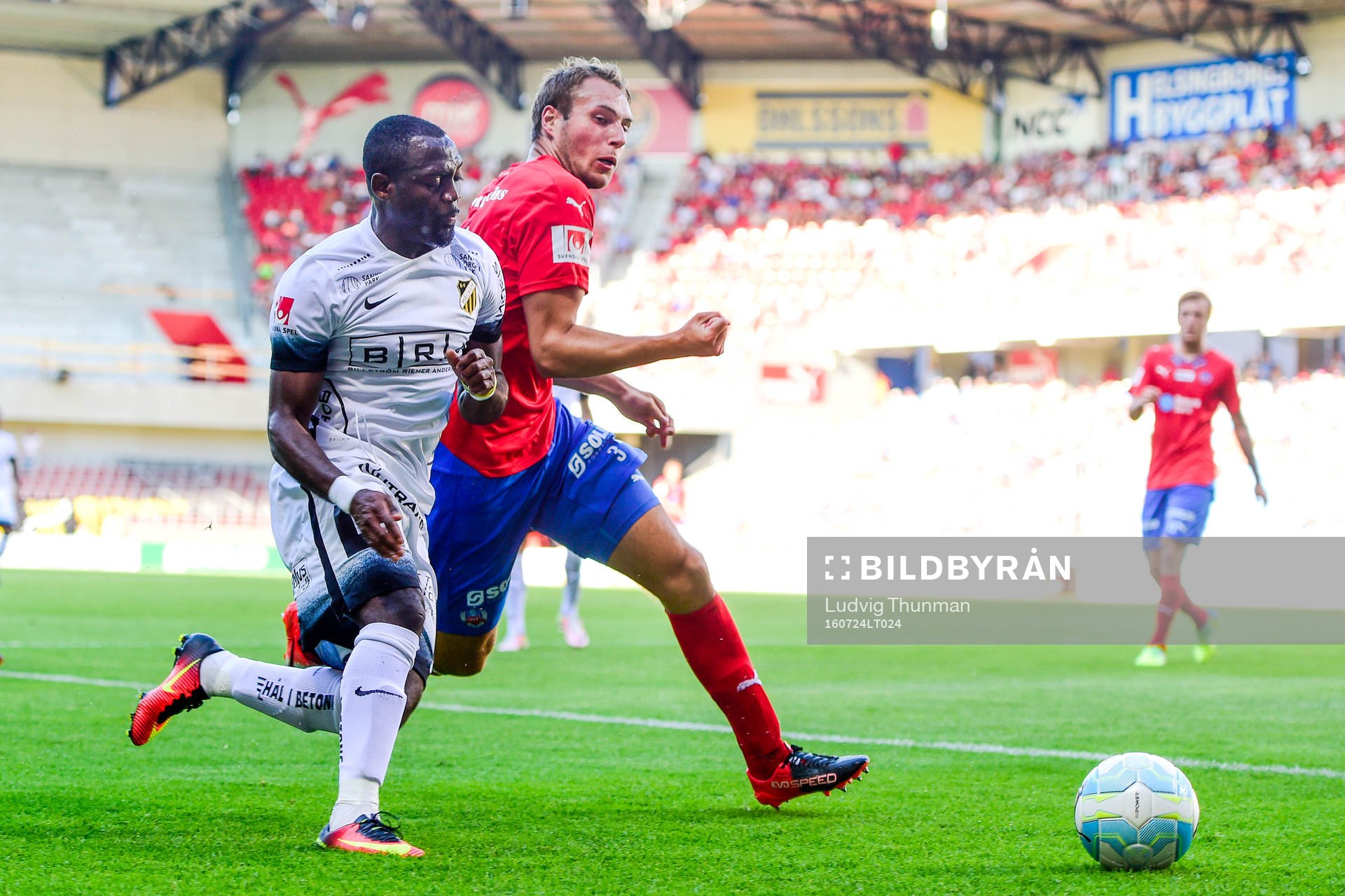Helsingborgs John Owoeri och Helsingborgs Frederik Helstrup