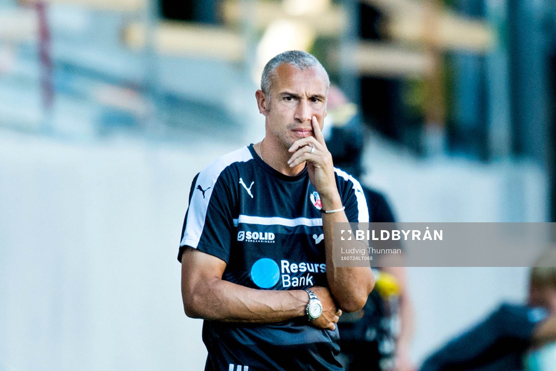 Helsingborgs manager Henrik Larsson deppar