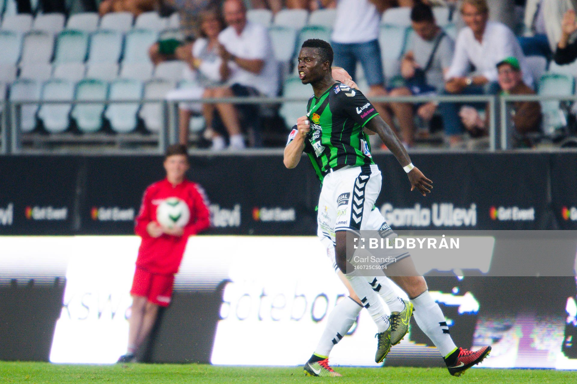 GAIS Kieron Cadogan jublar