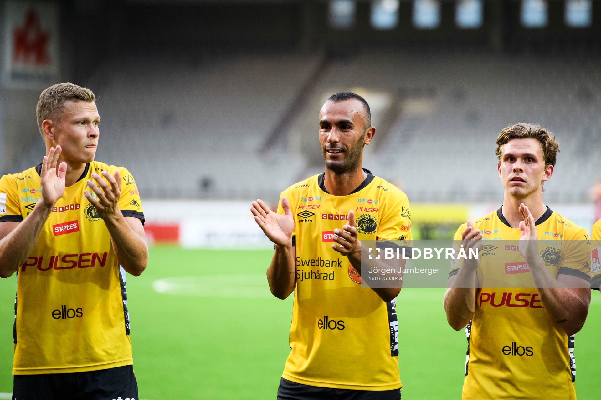 Elfsborgs Issam Jebali tackar publiken