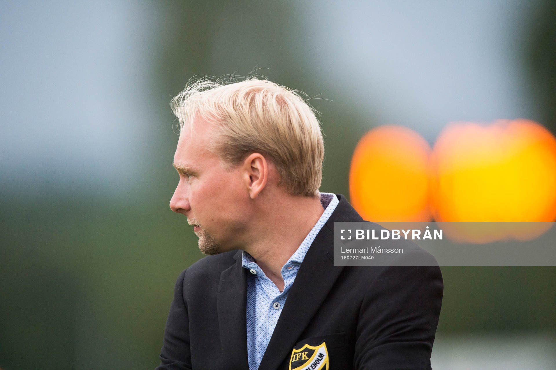 IFK Hässleholms tränare Daniel Nilsson i matchen i division 2 mellan IFK Hässleholm och Lunds BK i Hässleholm 27 juli 2016.  