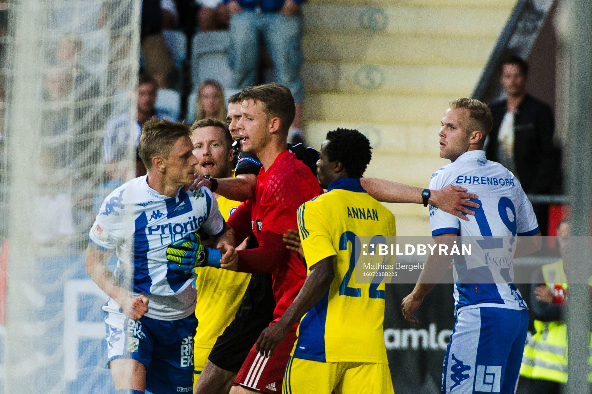 IFK Göteborgs Sören Rieks (m) och Gustav Engvall är