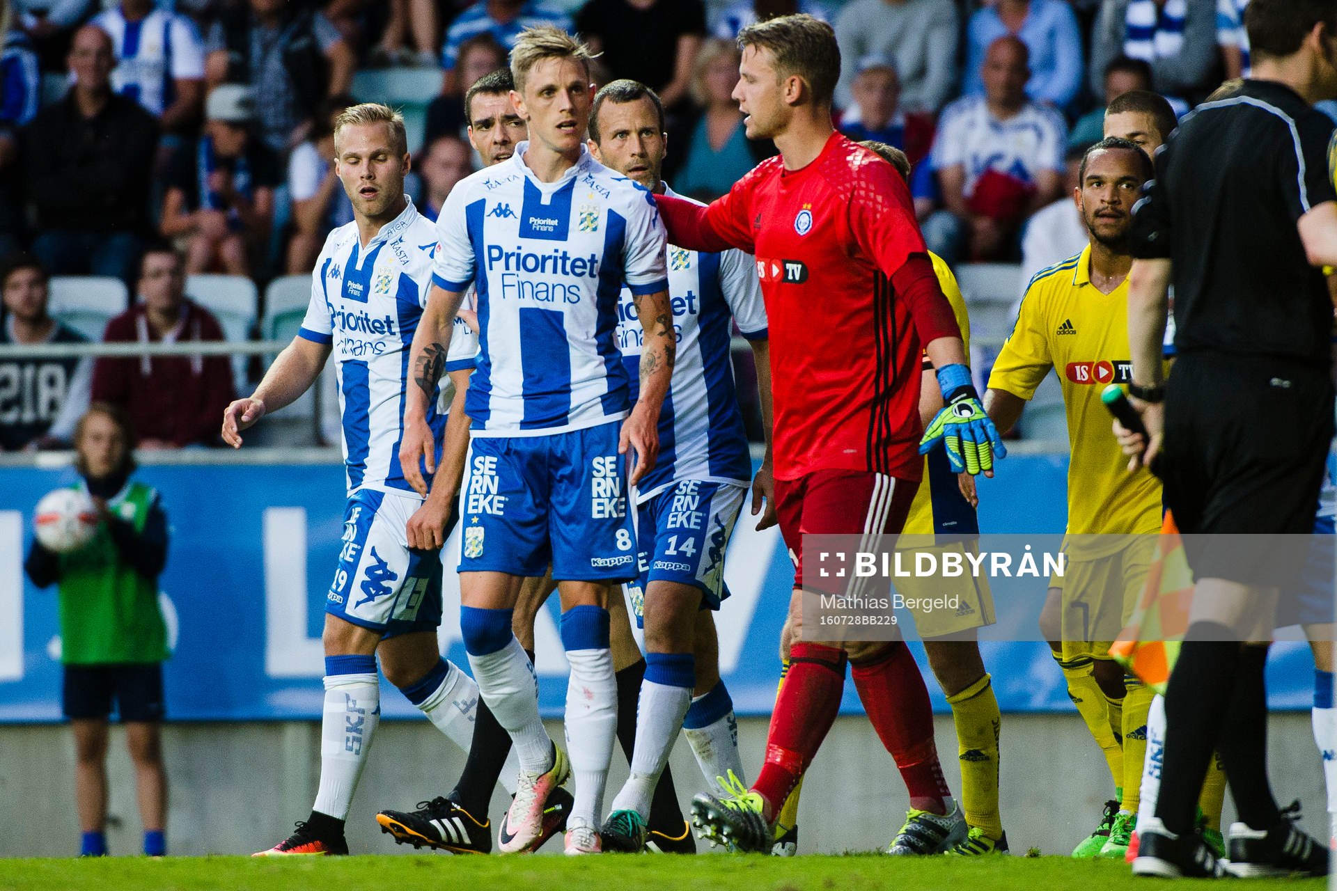 IFK Göteborgs Sören Rieks och HJK Helsingfors målvakt