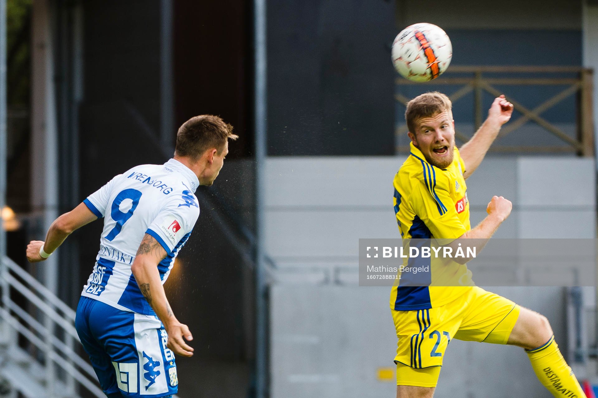 IFK Göteborgs Jakob Ankersen och HJK Helsingfors Sebastian