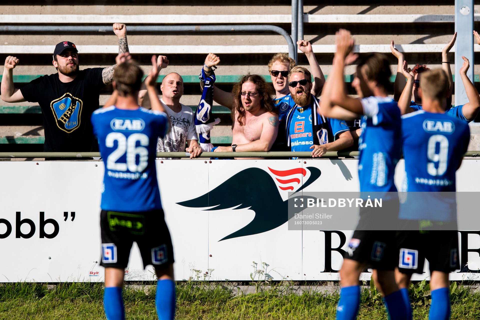 Halmstads supportrar tackar laget