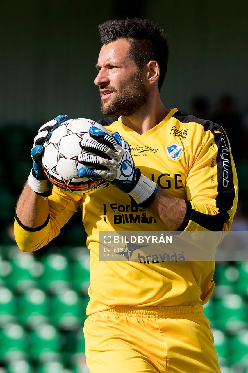 Halmstads målvakt Stojan Lukic