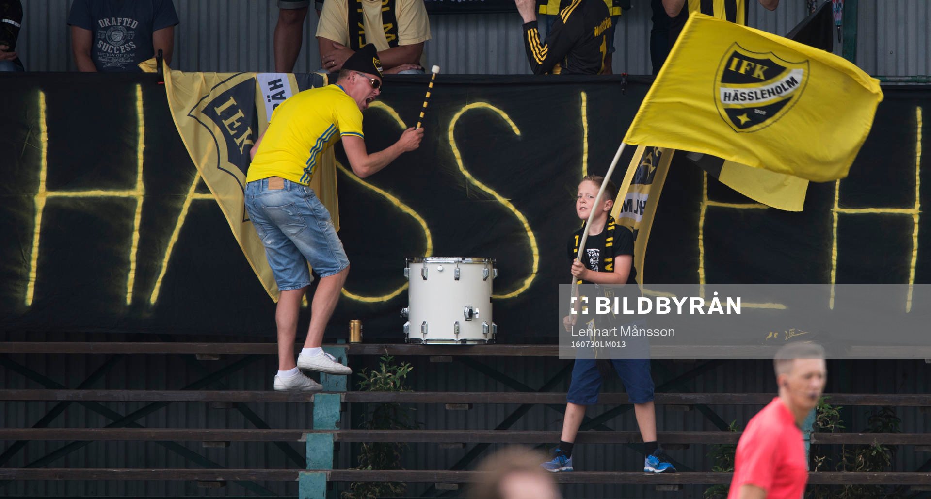 IFK Hässleholms klack var aktiv, denna gång med trummis,