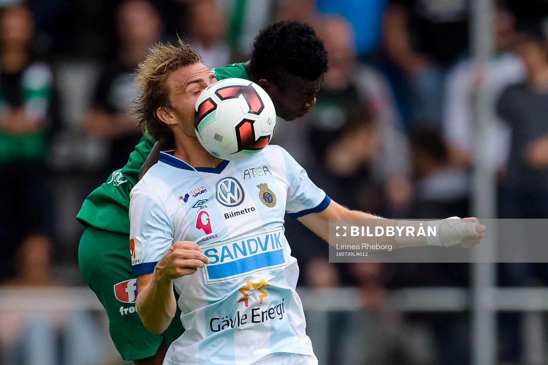 Gefles Johan Oremo och Hammarbys Joseph Aidoo
