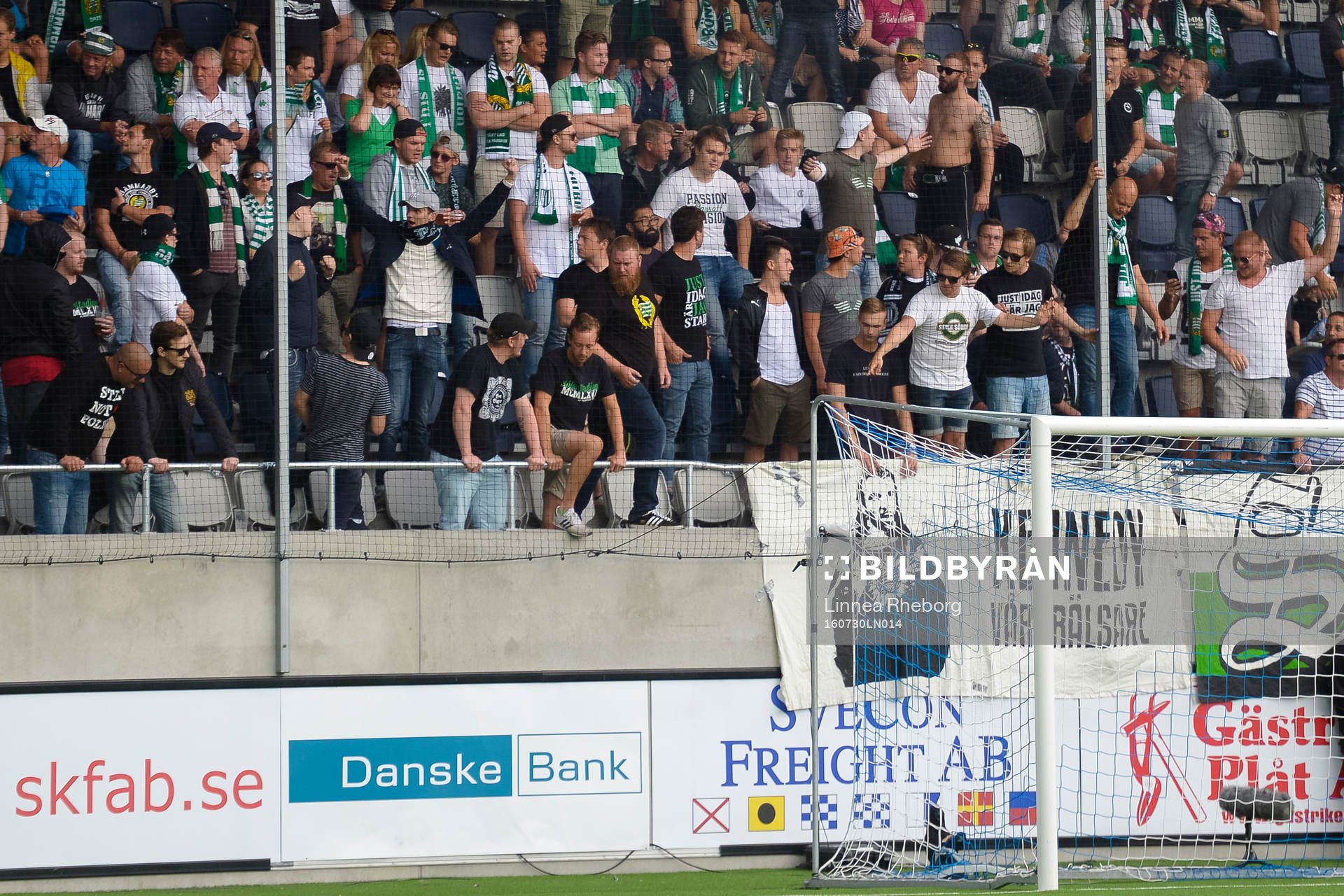 Hammarbys supportrar på läktaren