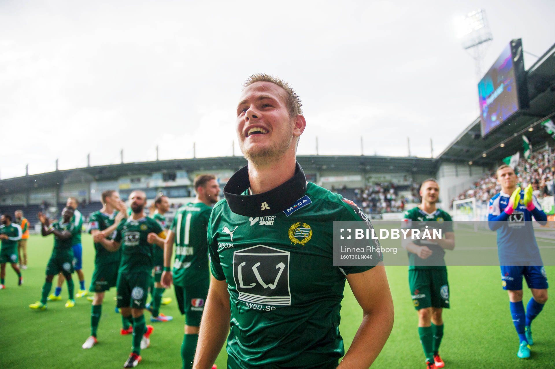 Hammarbys Erik Israelsson jublar