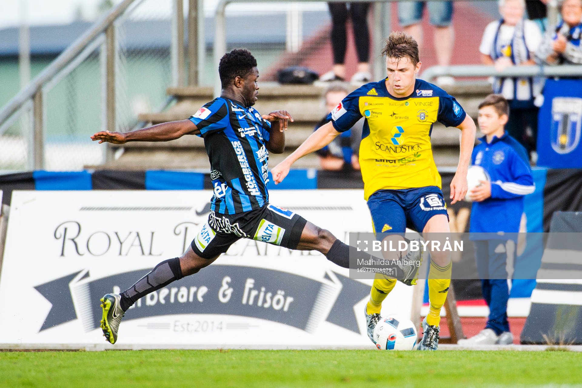 Sirius Kingsley Kofi Sarfo och Ängelholms Fredrik Lundgren