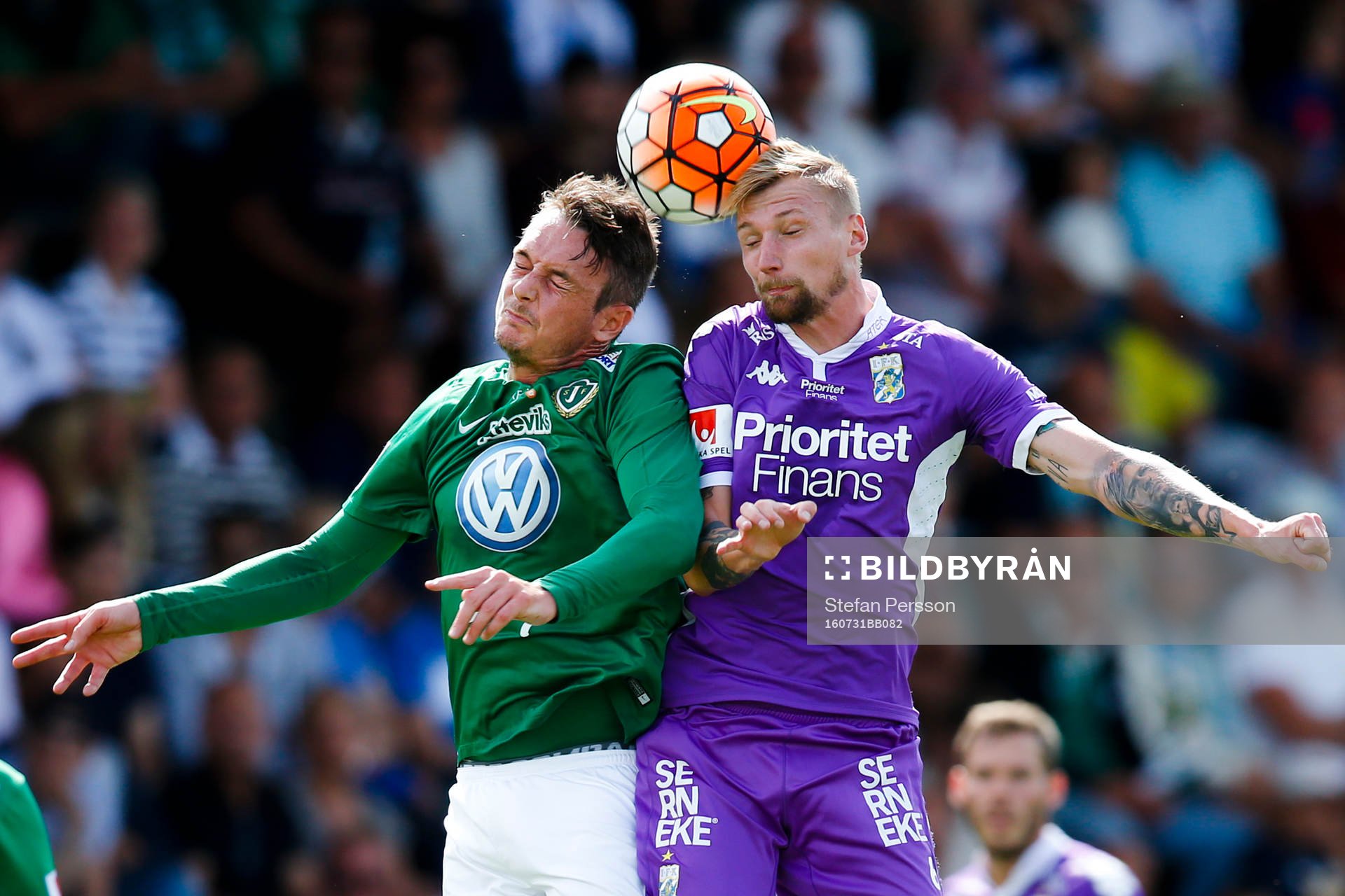 Jönköpings Daryl Smylie och IFK Göteborgs Sebastian