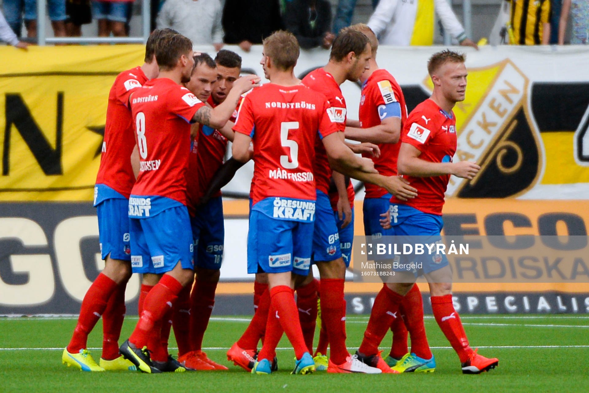 Helsingborgs spelare jublar
