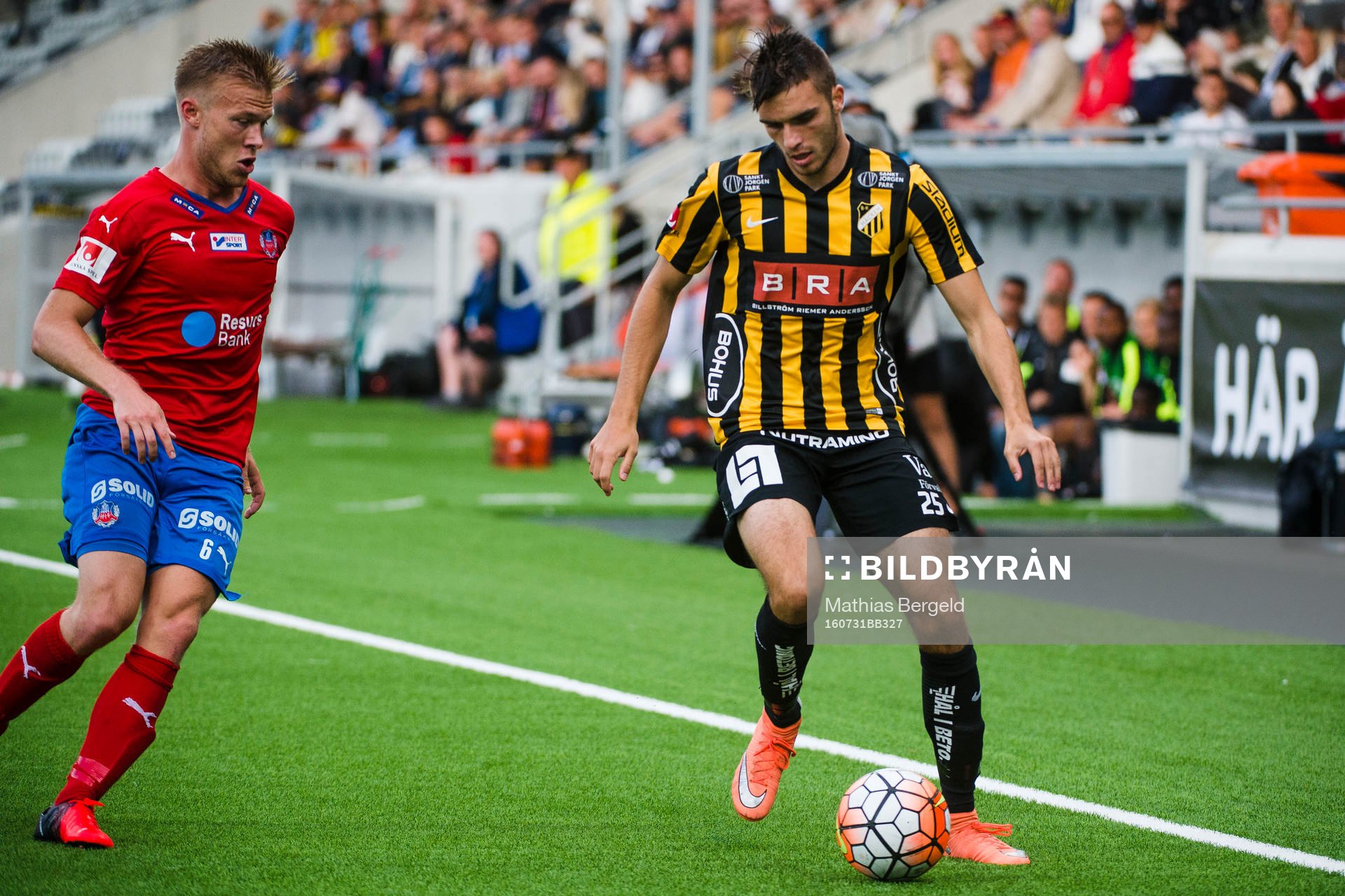 Helsingborgs Andreas Landgren och Häckens Egzon Binaku