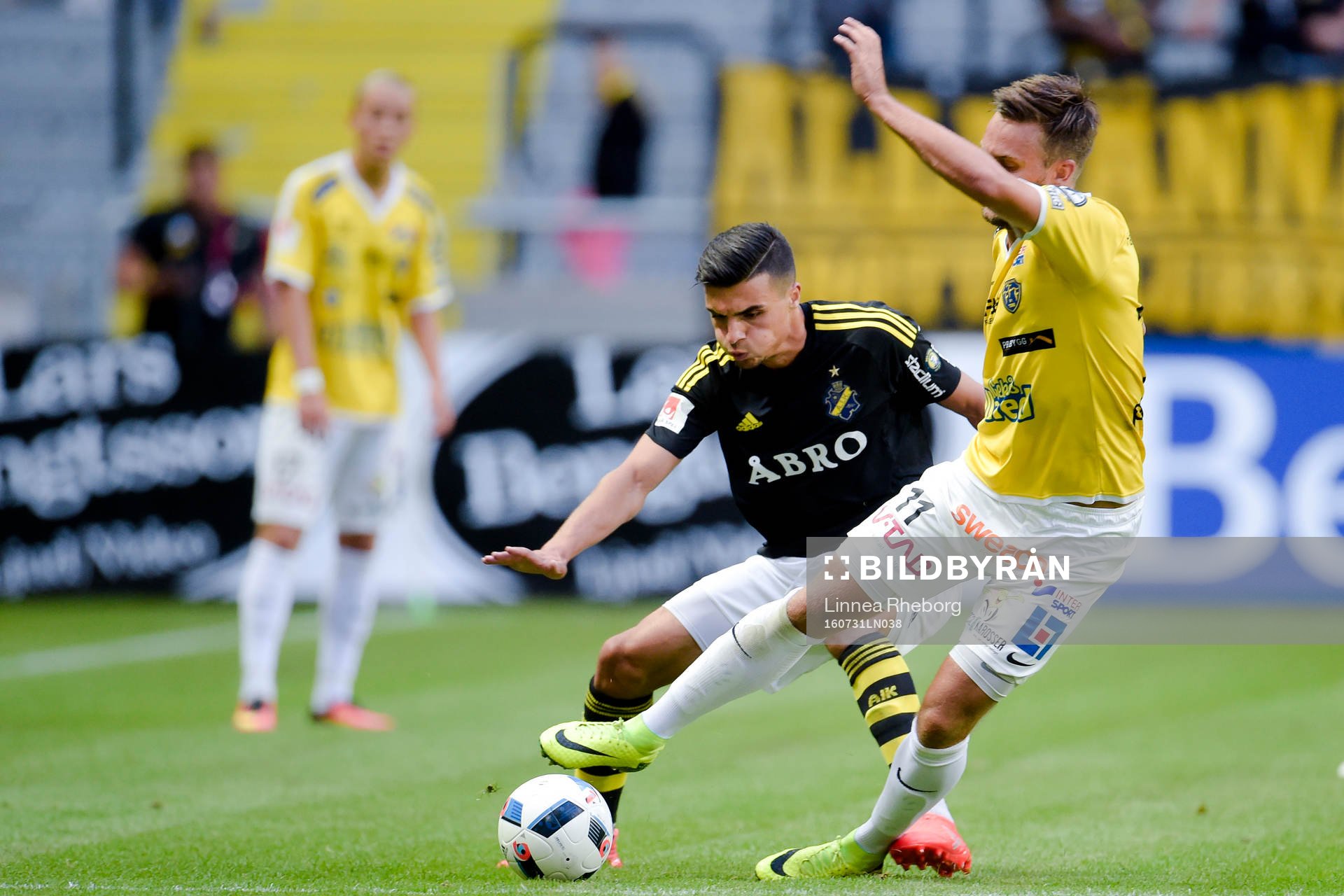 s Ahmed Yasin och Falkenbergs Johannes Vall