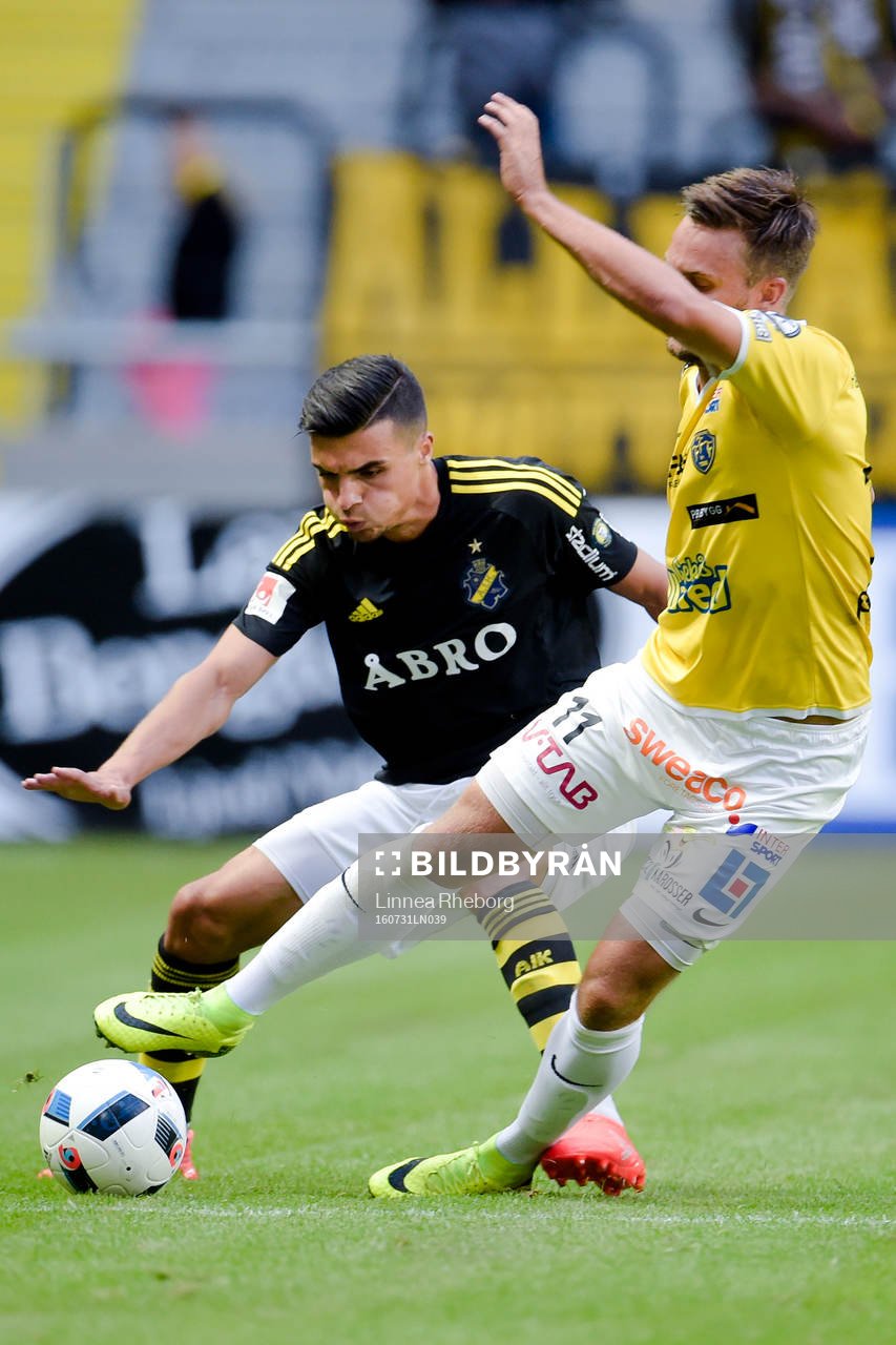 s Ahmed Yasin och Falkenbergs Johannes Vall
