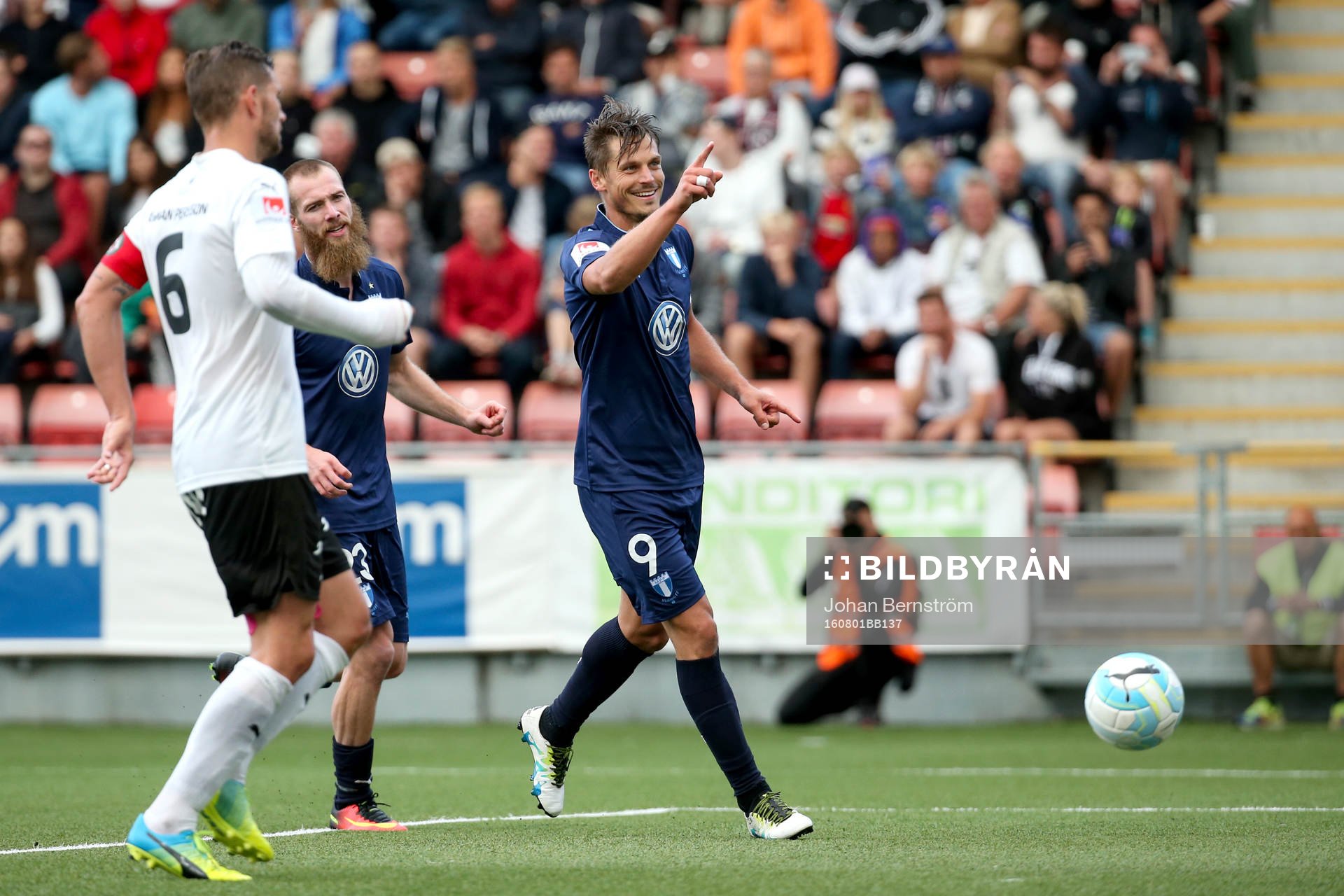 Malmö FFs Markus Rosenberg jublar