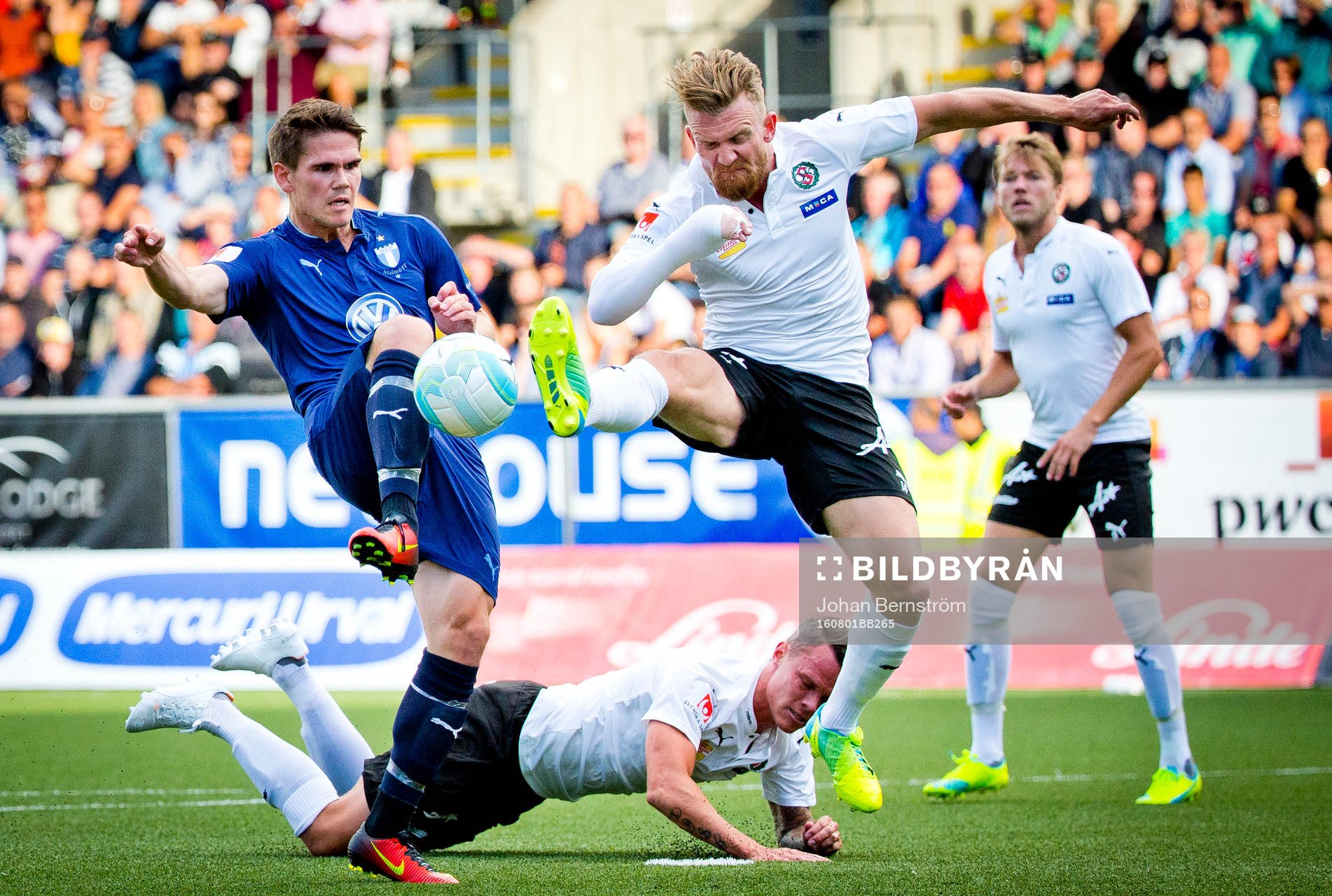 Malmö FFs Vidar Örn Kjartansson mot Örebros Michael