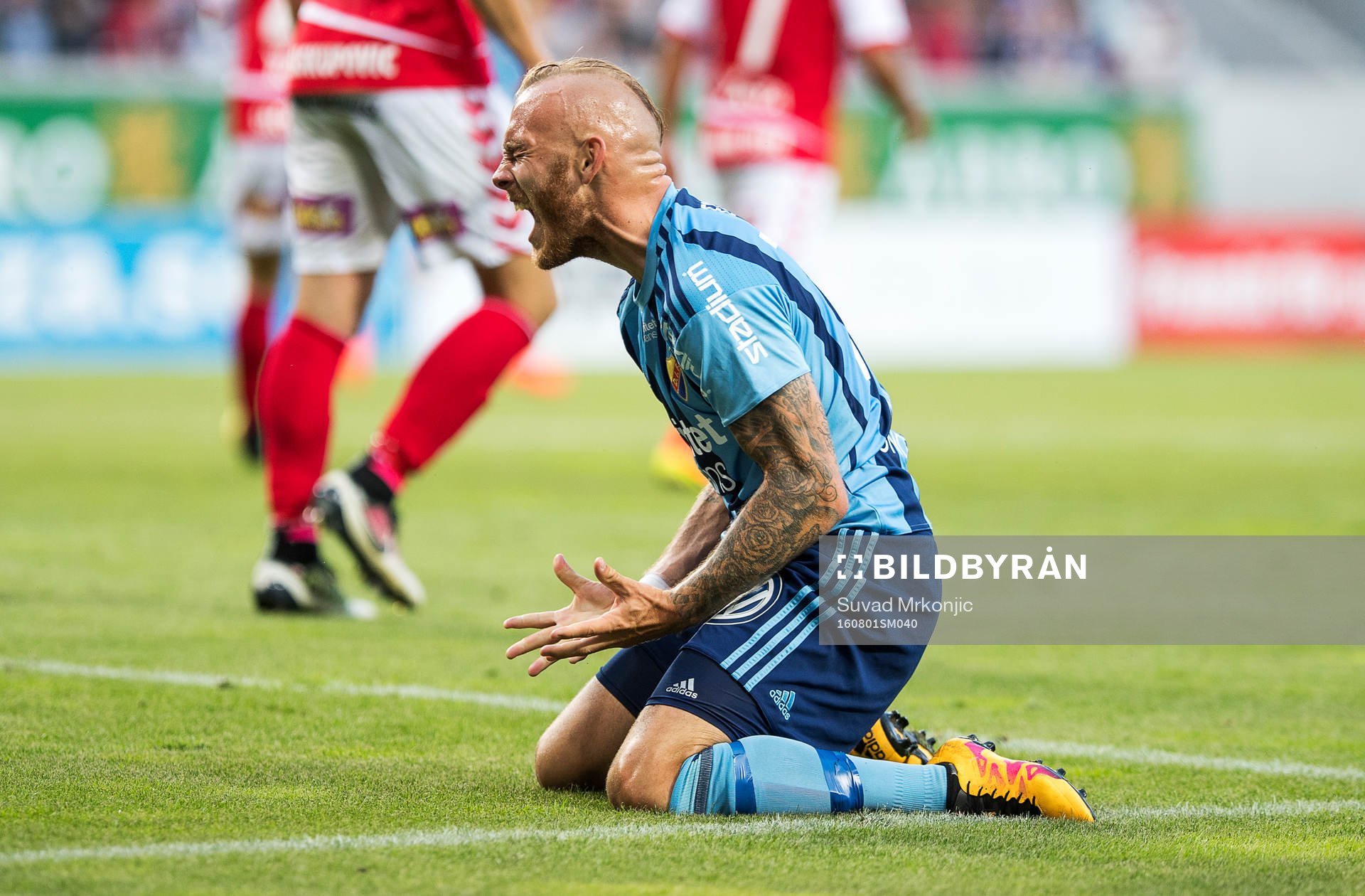 Djurgårdens Magnus Eriksson skriker ut sin ilska