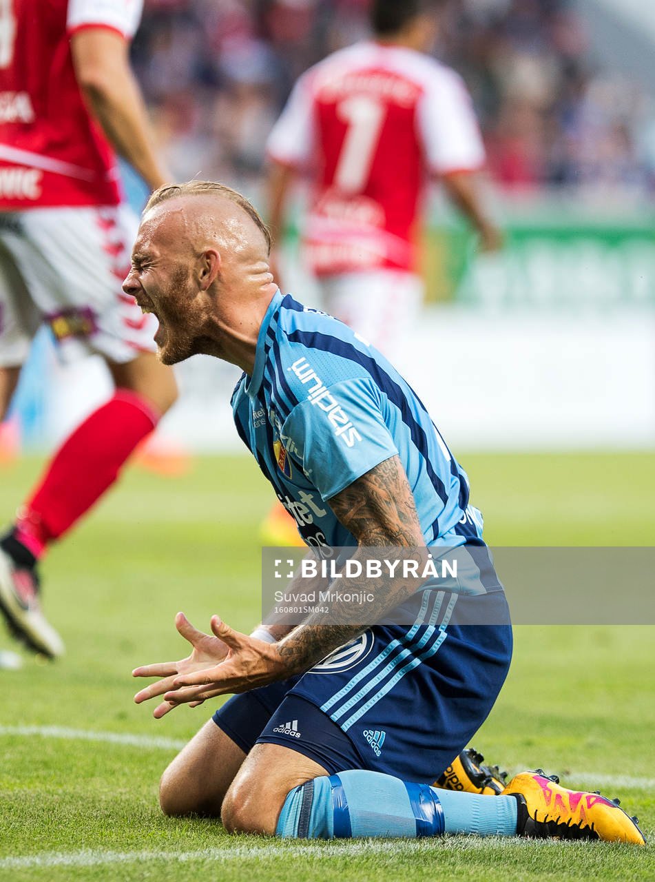 Djurgårdens Magnus Eriksson skriker ut sin ilska