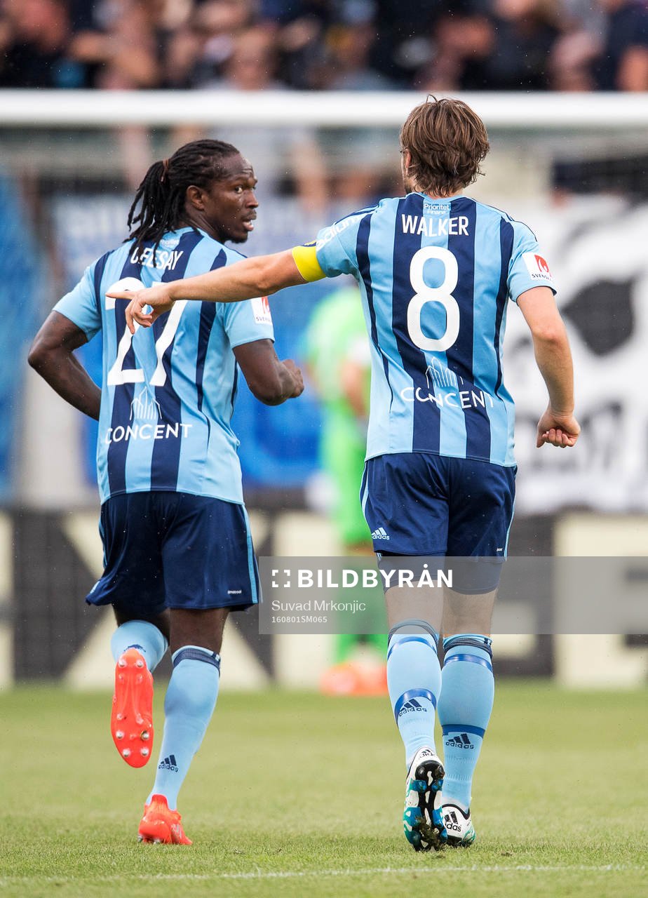 Djurgårdens Kebba Ceesay och Kevin Walker