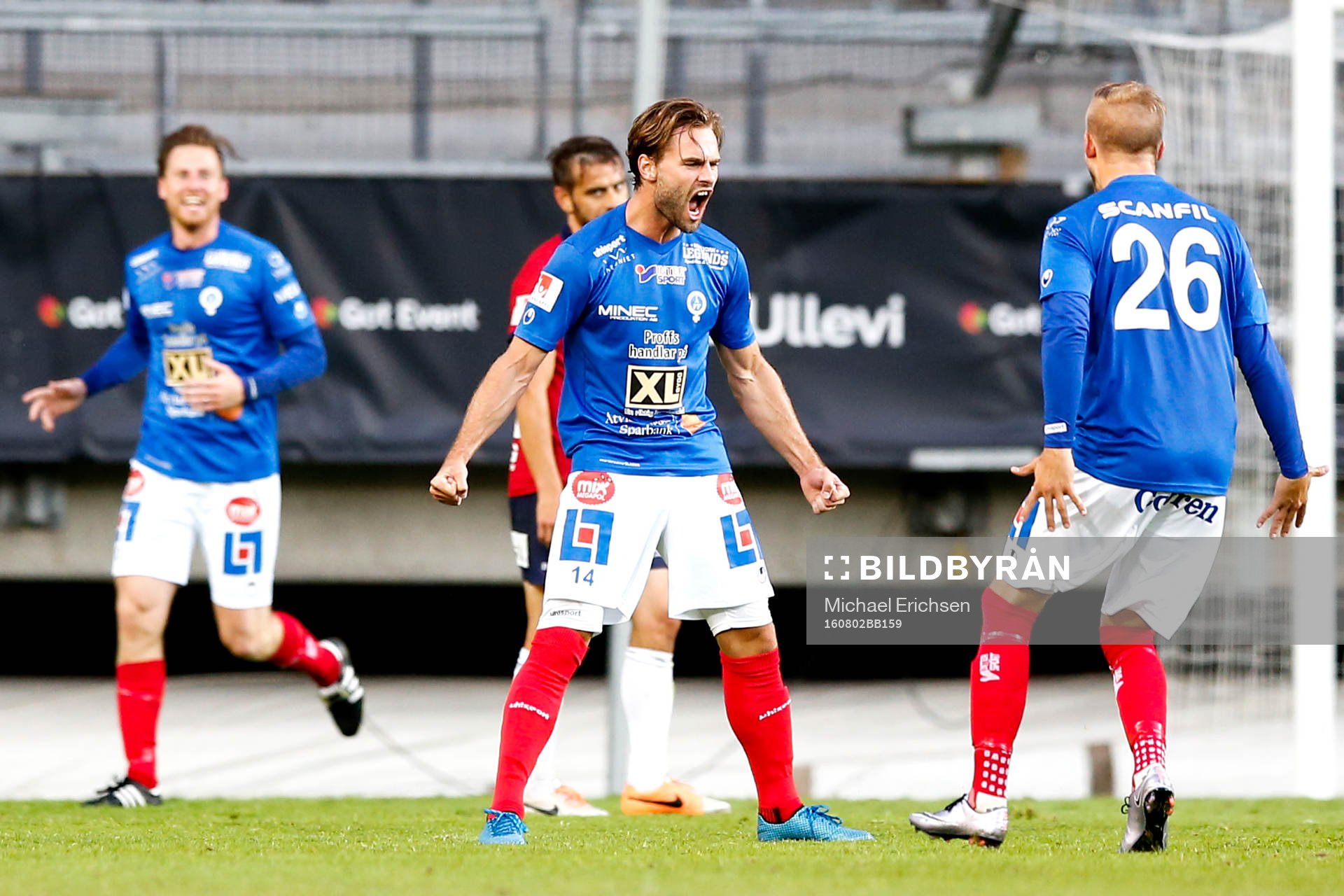 Åtvidabergs Simon Helg jublar