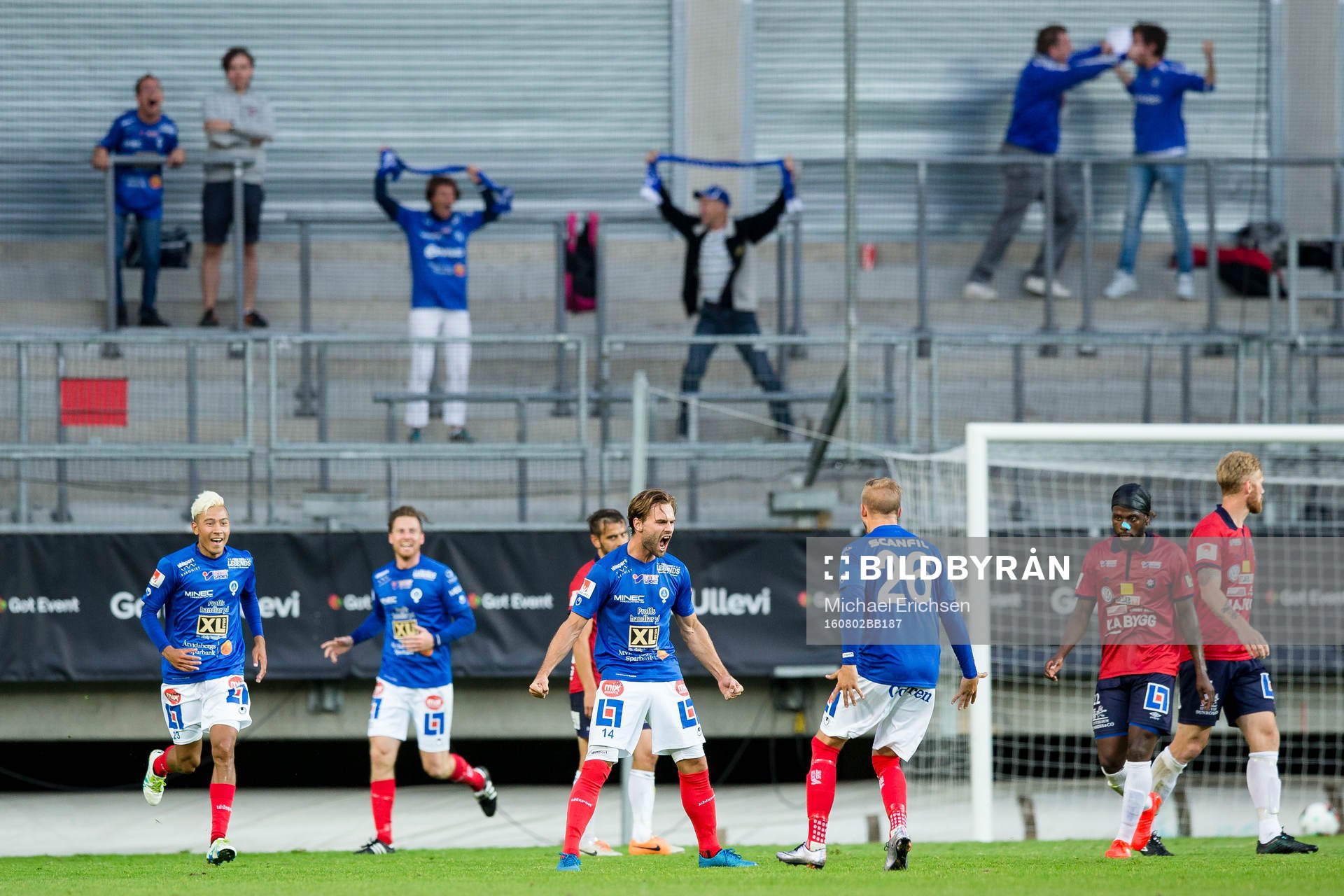 Åtvidabergs Simon Helg jublar