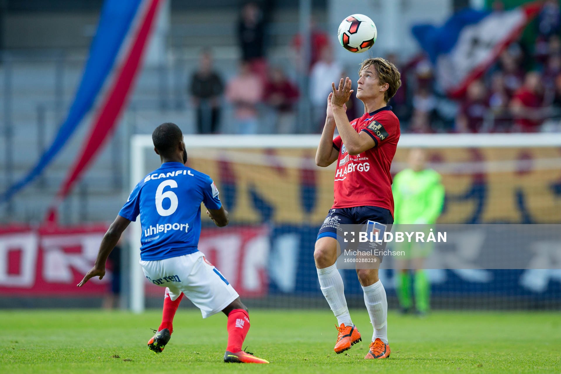 Örgrytes Jakob Lindström före Åtvidabergs Ammar Ahmed
