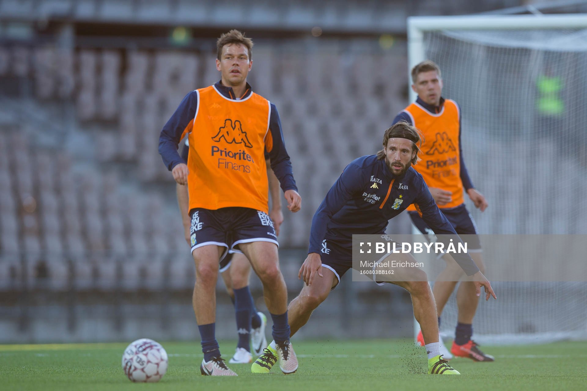 IFK Göteborgs Mattias Bjärsmyr mot Mads Albeck