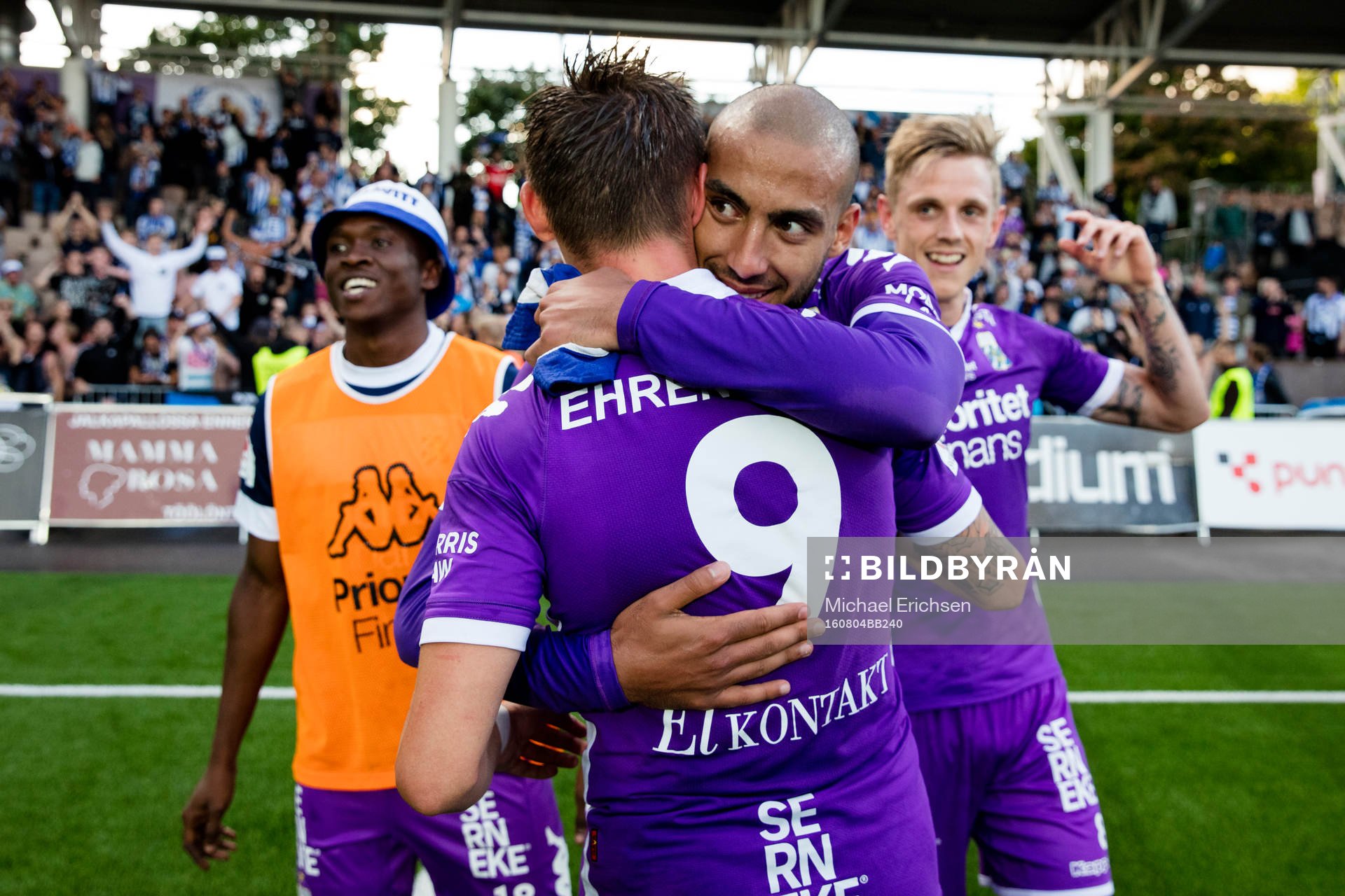 IFK Göteborgs Haitam Aleesami kramar om Jakob Ankersen