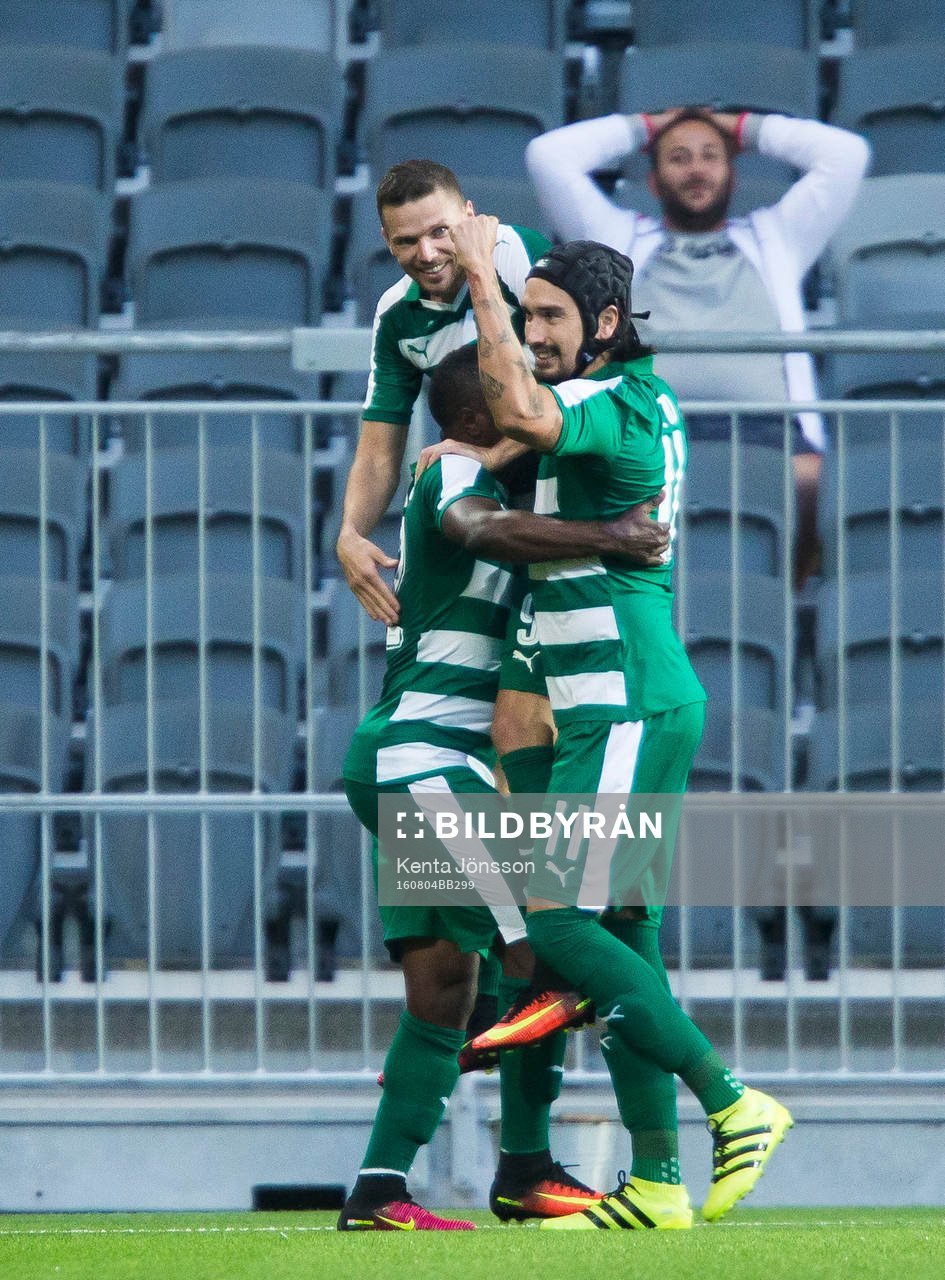 Panathinaikos Marcus Berg jublar med lagkamrater