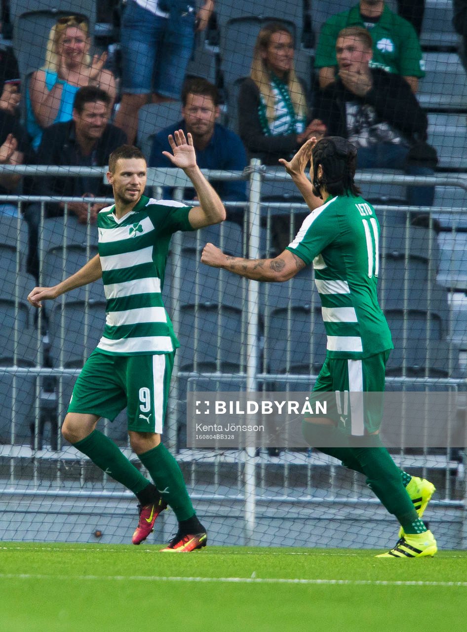 Panathinaikos Marcus Berg jubelefter sitt 2-0 mål