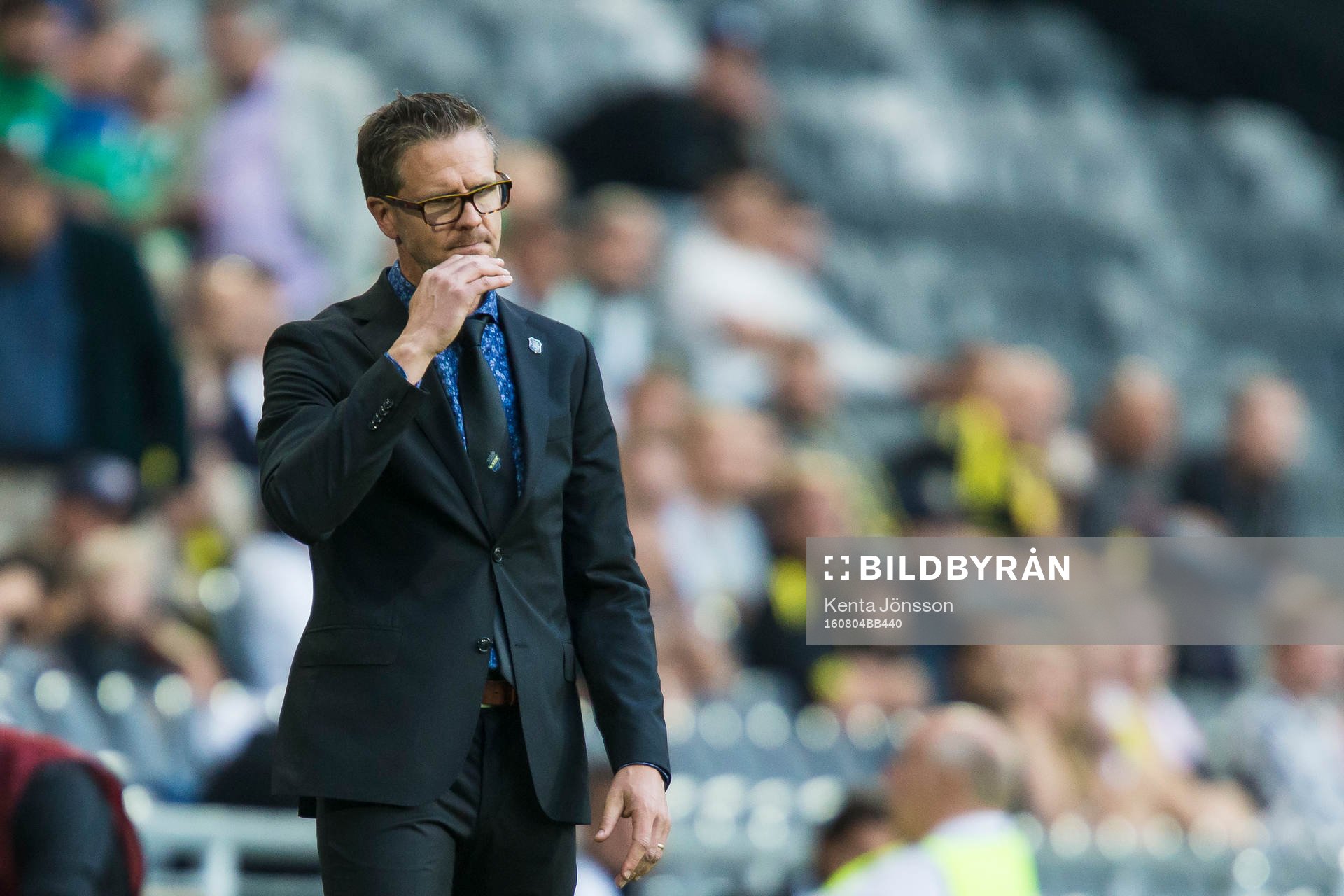 s tränare Rikard Norling ser nedstämd ut