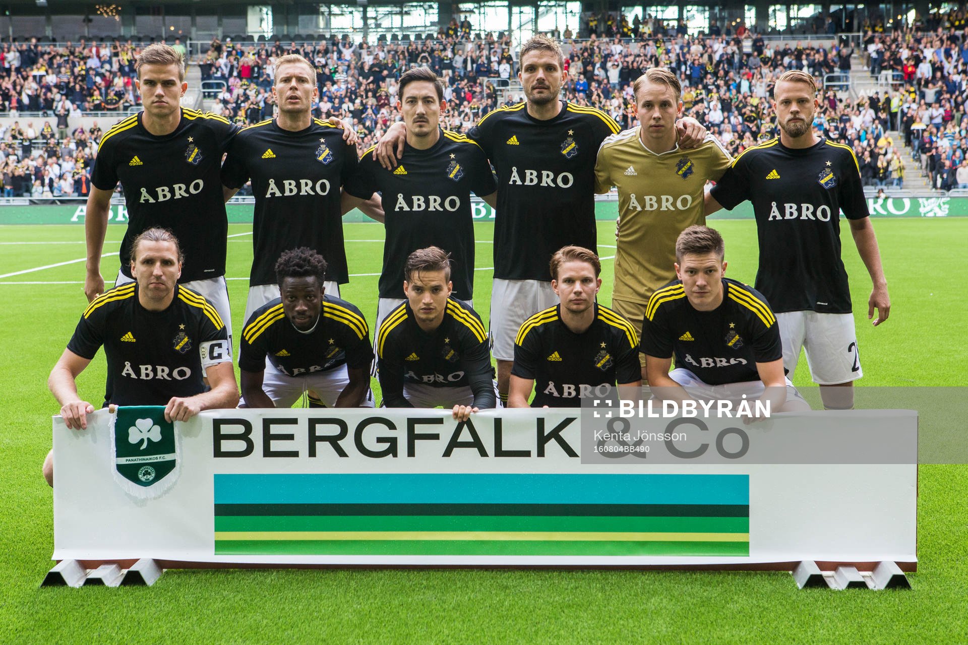 s startelva, övre raden från vänster: Eero Markkanen ,