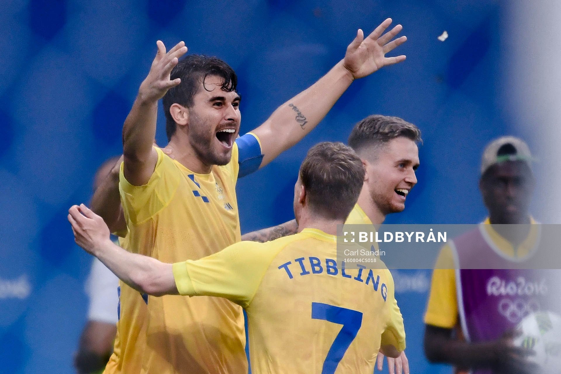 Sveriges Astrit Ajdarevic jublar efter 2-1 i fotbollsmatchen mellan Sverige och Colombia den 4 augusti 2016 under OS i Manaus.