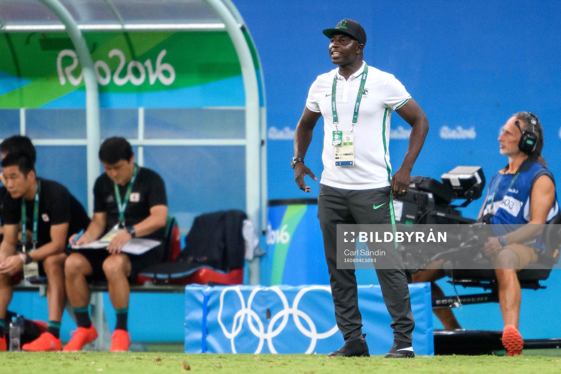 i Nigerias förbundskapten Samson Siasia fotbollsmatchen
