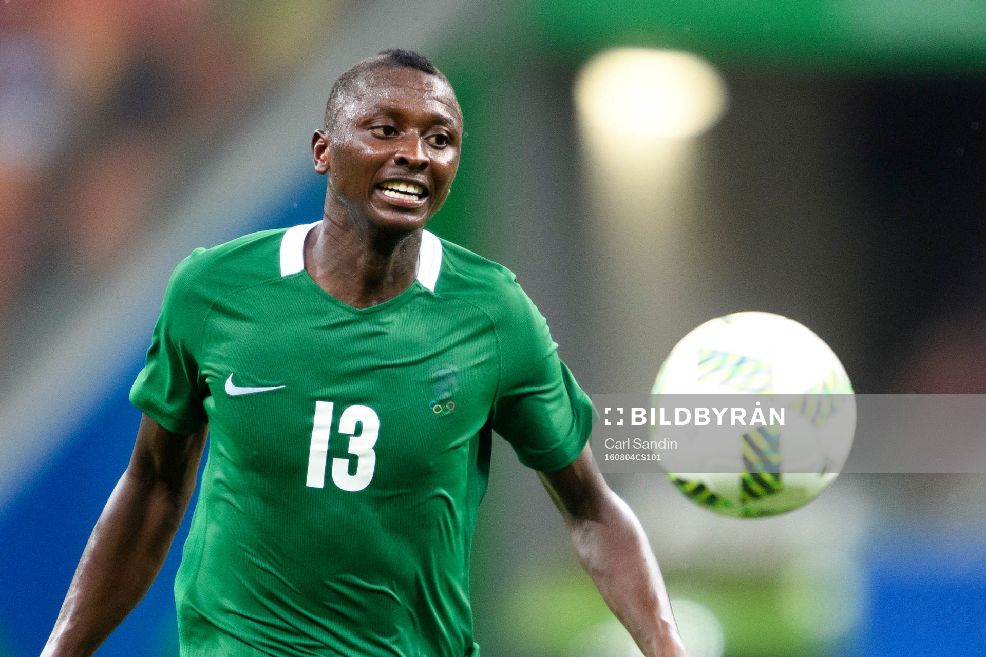 Nigerias Sadiq Umar i fotbollsmatchen mellan Nigeria och