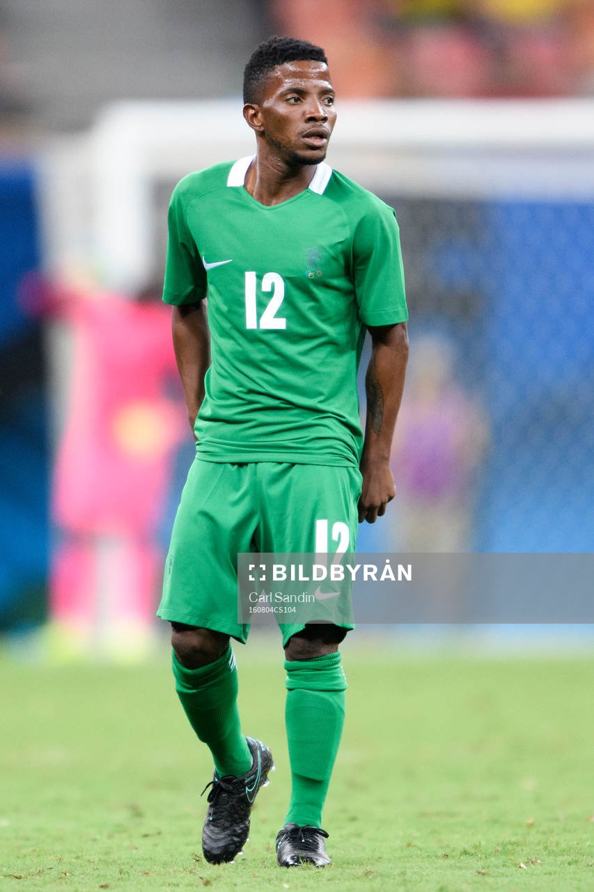 Nigerias Popoola Saliu i fotbollsmatchen mellan Nigeria och